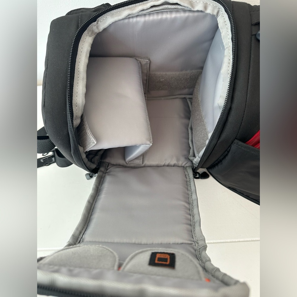 Lowepro Fastpack 100 Camera Backpack - image 6